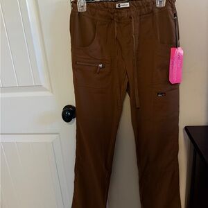 koi Lite Peace Women's 6-Pocket Stretch Scrub Pants Walnut. Size XXS Regular.